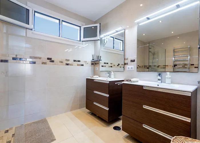 Laban Crab Island Apartment