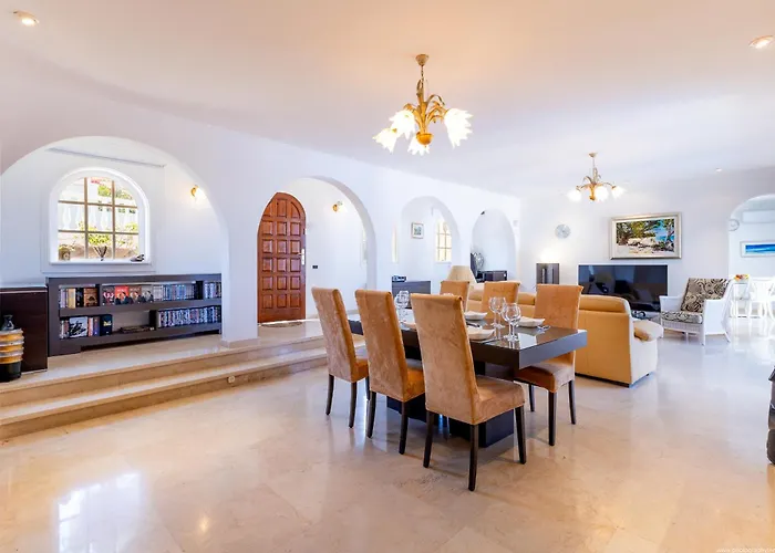 Laban Crab Island Apartment